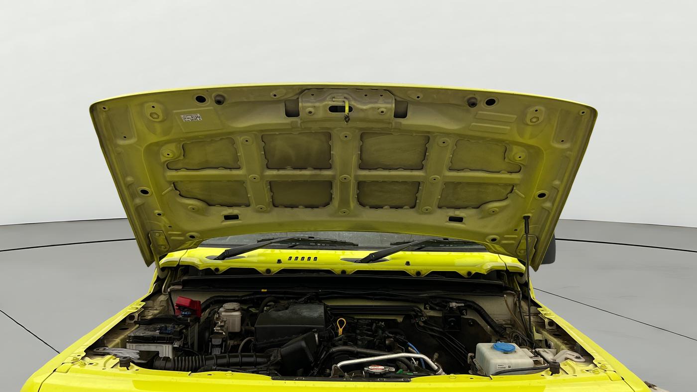 2023 Maruti JIMNY ALPHA ALL GRIP PRO AT DUAL TONE, Petrol, Automatic, 37,383 km, Open Bonet