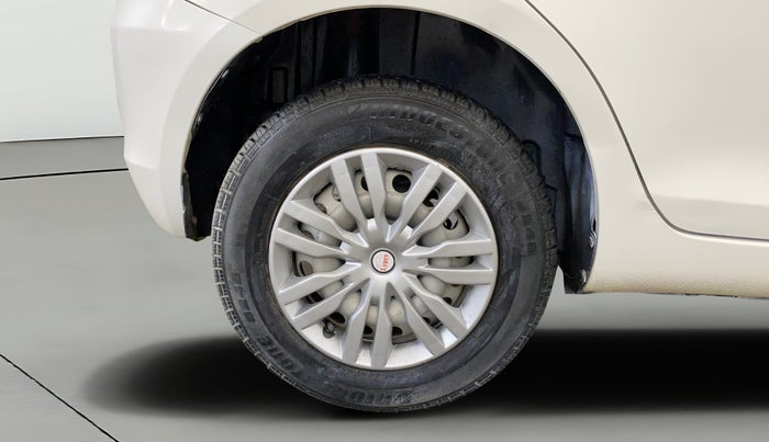 2017 Maruti Swift LXI (O), Petrol, Manual, 16,007 km, Right Rear Wheel