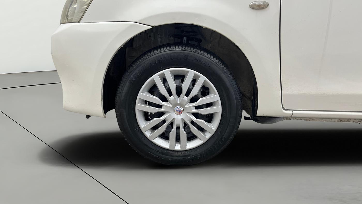 2016 Toyota Etios G, Petrol, Manual, 27,162 km, Left Front Wheel