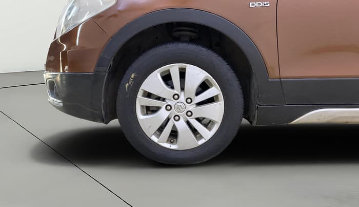 2015 Maruti S Cross ZETA 1.6, Diesel, Manual, 93,029 km, Left Front Wheel