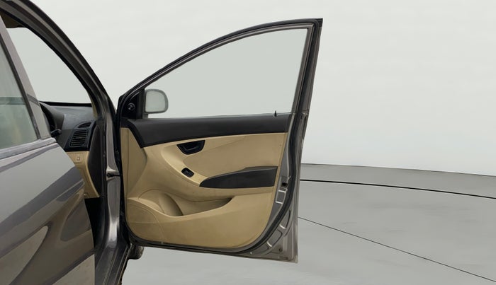 2012 Hyundai Eon MAGNA +, Petrol, Manual, 1,10,019 km, RHS Front Door