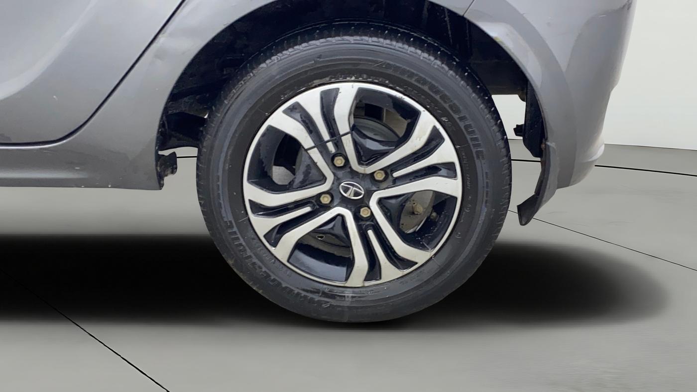 2022 Tata Tiago XTA PETROL, Petrol, Automatic, 31,233 km, Left Rear Wheel