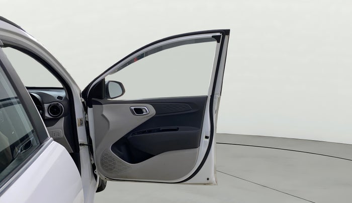 2022 Hyundai GRAND I10 NIOS SPORTZ 1.2 KAPPA VTVT CNG, CNG, Manual, 49,692 km, RHS Front Door