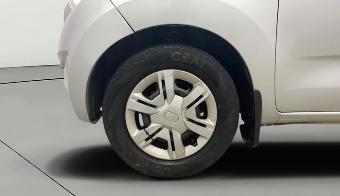 2016 Datsun Redi Go S, Petrol, Manual, 29,101 km, Left Front Wheel