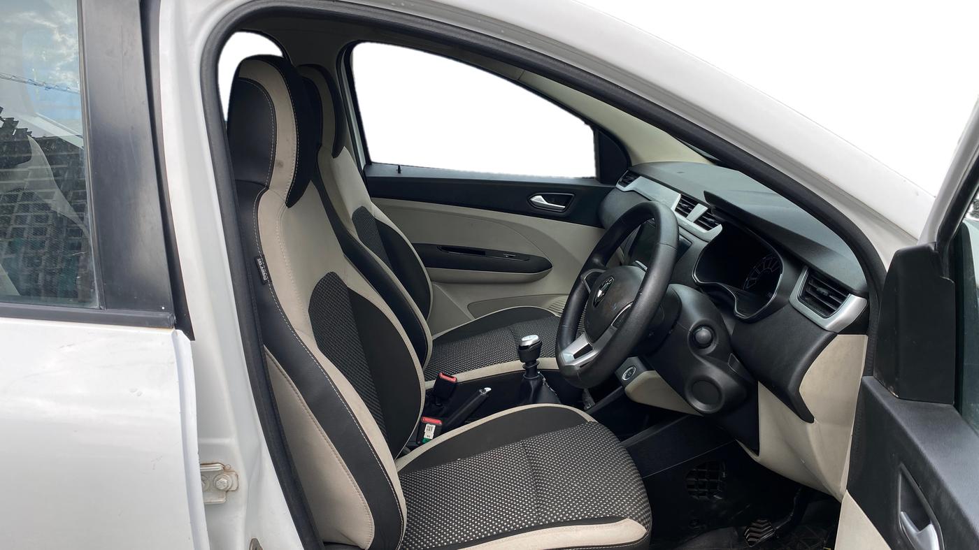 2019 Renault TRIBER RXZ, Petrol, Manual, 36,025 km, Right Side Front Door Cabin
