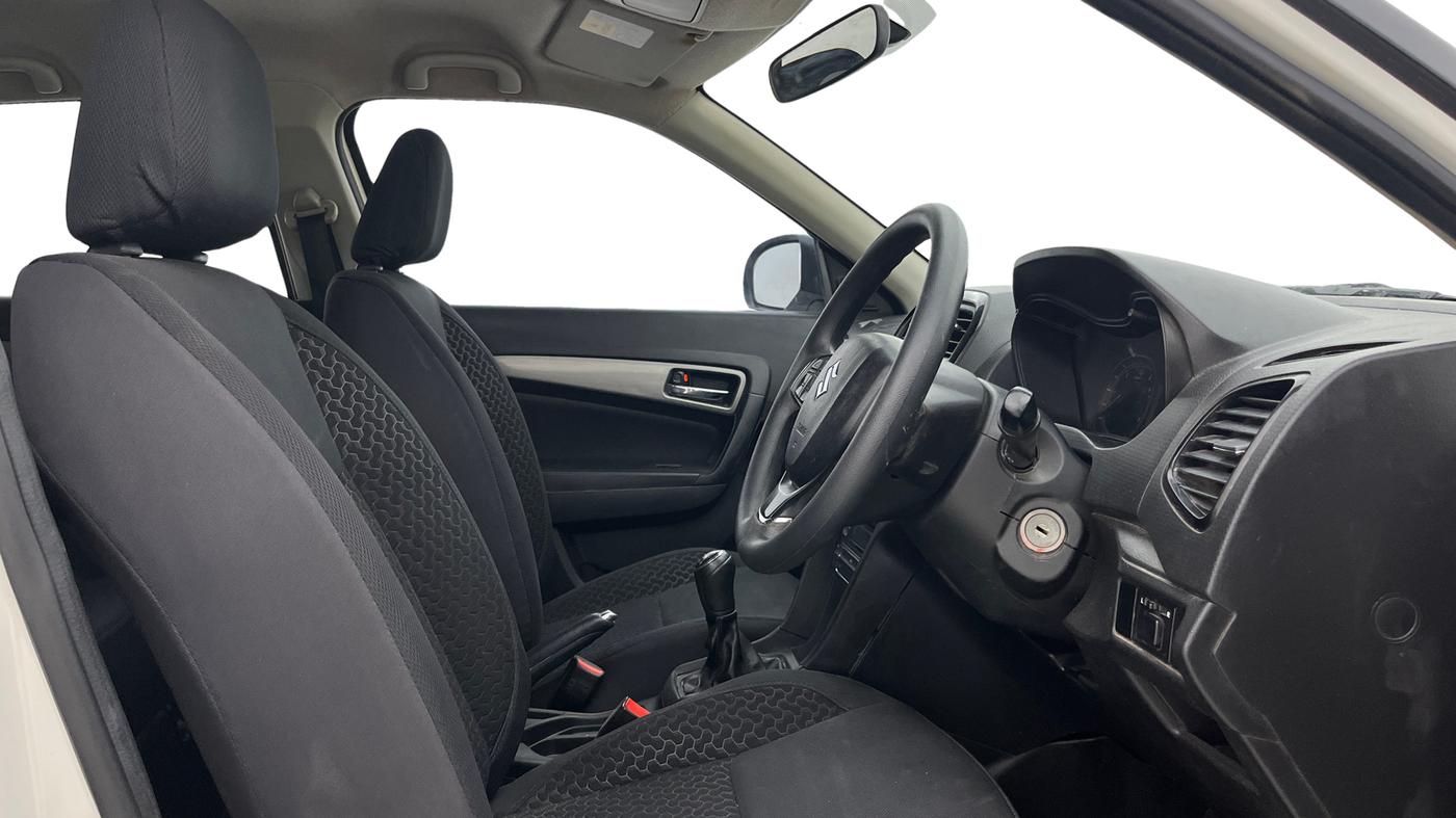 2020 Maruti Vitara Brezza ZDI, Diesel, Manual, 68,766 km, Right Side Front Door Cabin