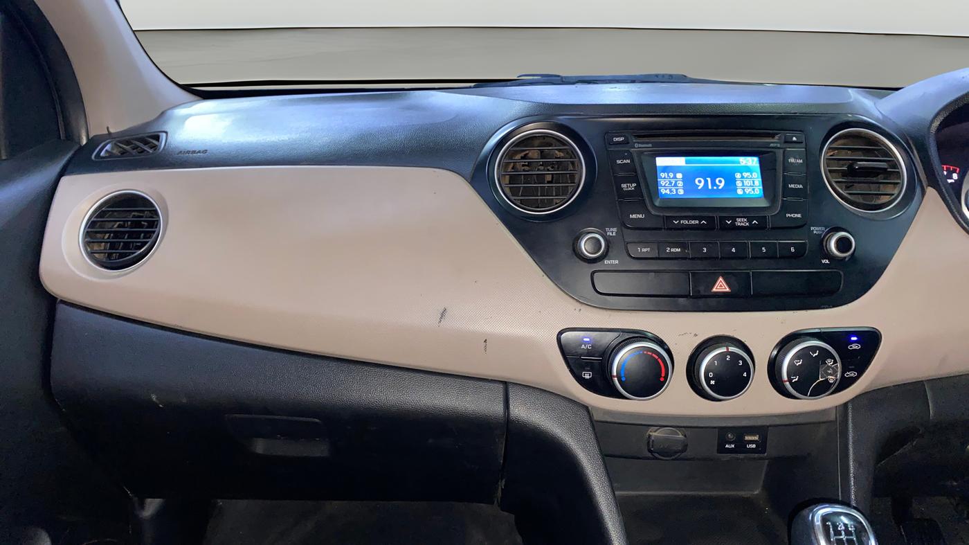 2015 Hyundai Grand i10 ASTA (O) 1.2 KAPPA VTVT, Petrol, Manual, 46,142 km, Air Conditioner