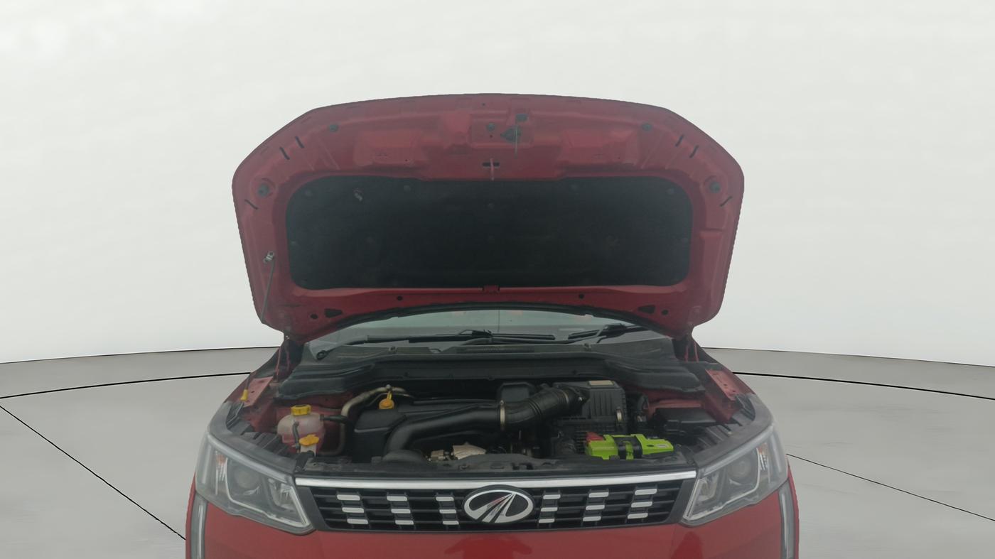 2019 Mahindra XUV300 W6 1.5 DIESEL, Diesel, Manual, 72,584 km, Open Bonet