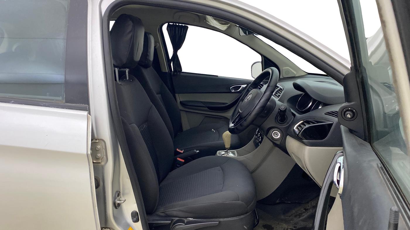 2018 Tata Tiago XZA PETROL, Petrol, Automatic, 80,434 km, Right Side Front Door Cabin