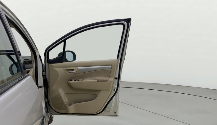 2014 Maruti Ertiga VDI, Diesel, Manual, 1,01,039 km, RHS Front Door