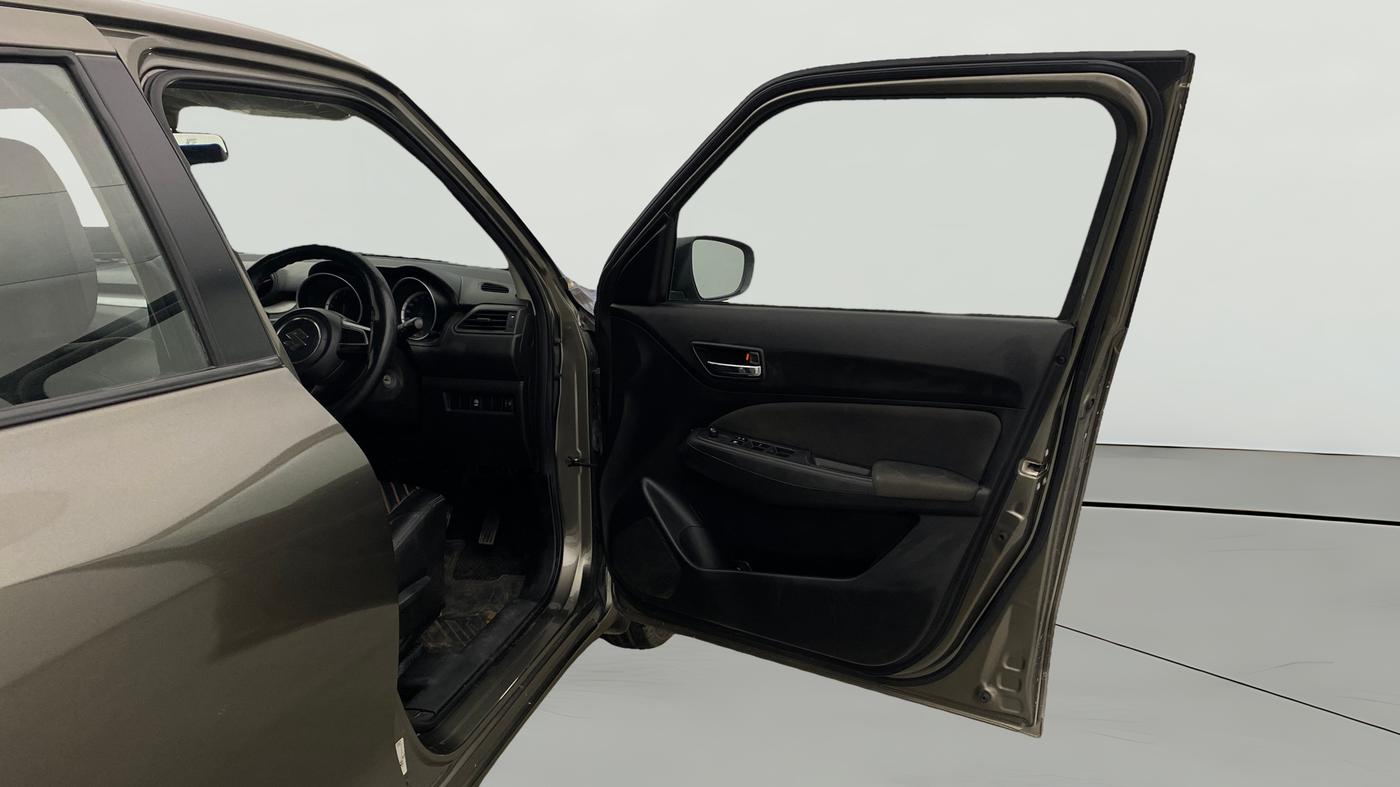 2021 Maruti Swift VXI, Petrol, Manual, 60,180 km, RHS Front Door