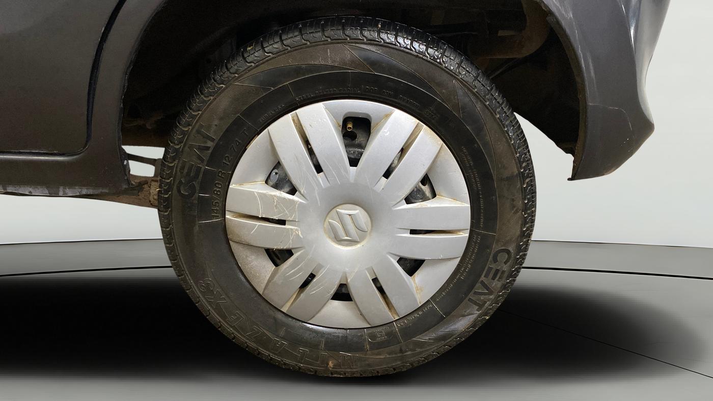 2020 Maruti Alto VXI, Petrol, Manual, 75,860 km, Left Rear Wheel