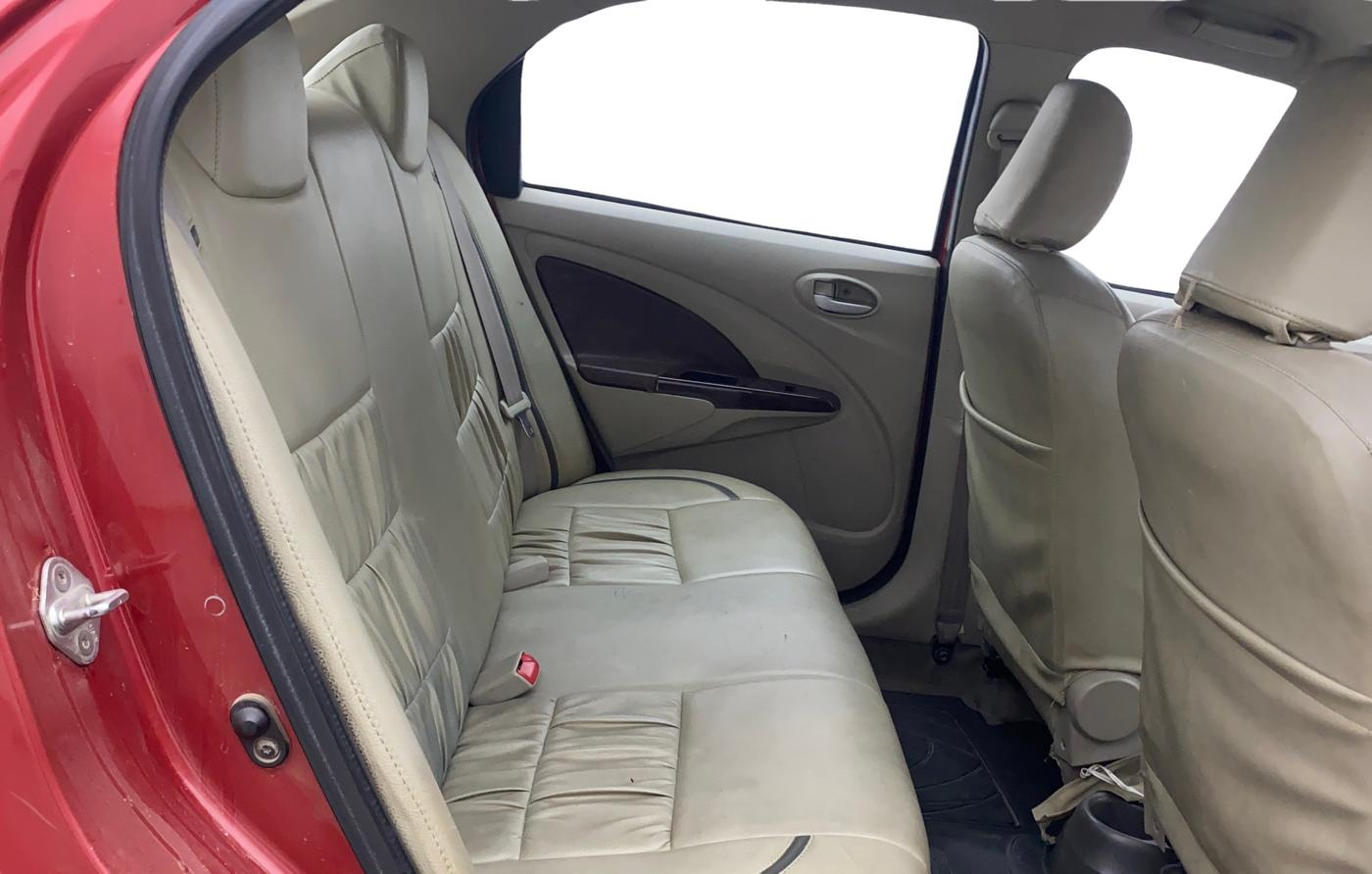 2013 Toyota Etios G, Petrol, Manual, 77,351 km, Right Side Rear Door Cabin