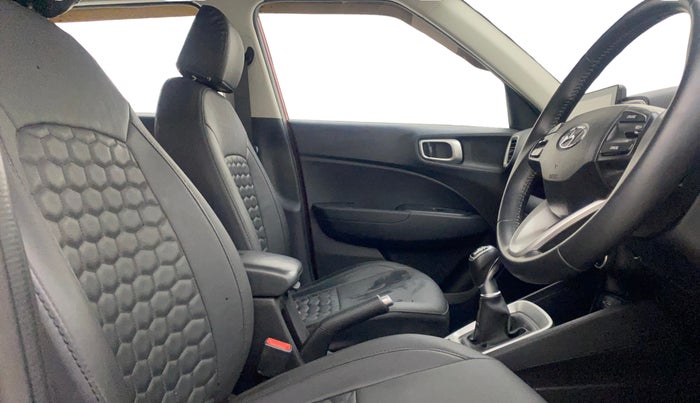 2022 Hyundai VENUE SX 1.5 CRDI, Diesel, Manual, 78,205 km, Right Side Front Door Cabin