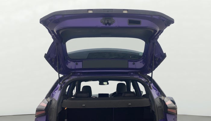 2023 Tata NEXON FEARLESS PURPLE + SUNROOF DUAL TONE 1.2 PETROL, Petrol, Manual, 42,318 km, Boot Door Open