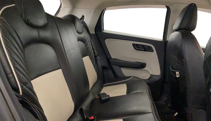 2023 Tata ALTROZ XM PLUS DIESEL, Diesel, Manual, 41,731 km, Right Side Rear Door Cabin