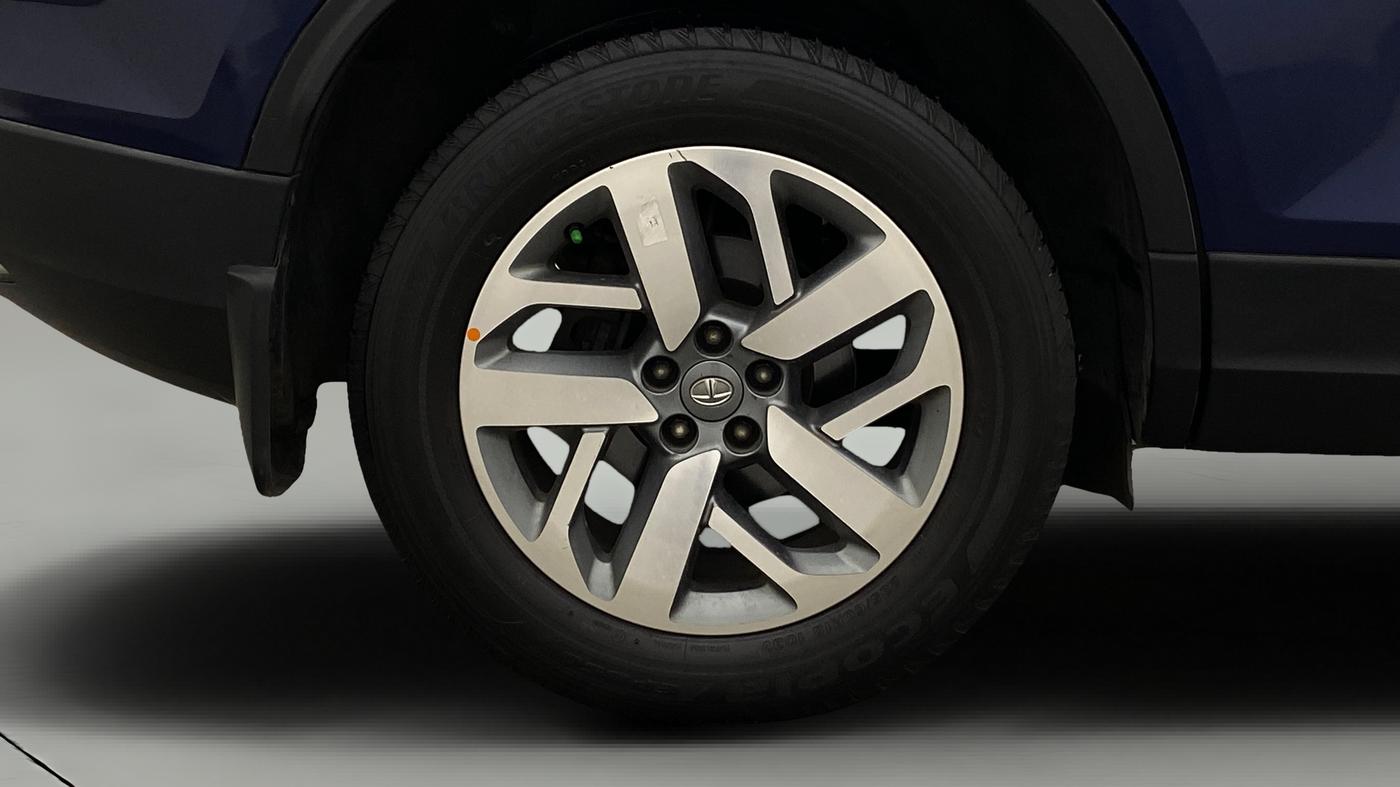2021 Tata Safari XZA, Diesel, Automatic, 71,350 km, Right Rear Wheel