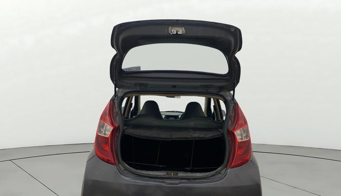 2016 Hyundai Eon MAGNA +, Petrol, Manual, 1,36,063 km, Boot Door Open