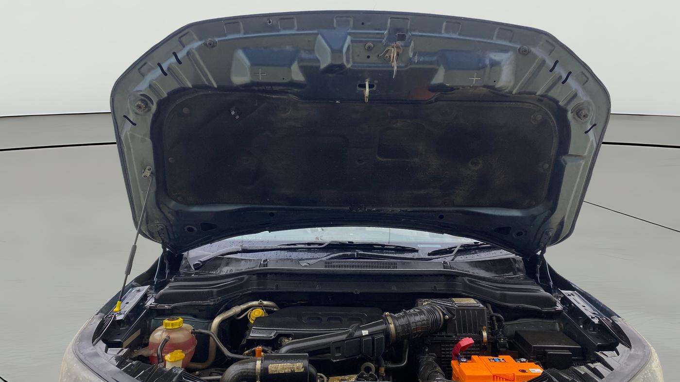 2021 Mahindra XUV300 W6 1.2 PETROL AMT, Petrol, Automatic, 62,028 km, Open Bonet
