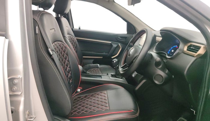 2023 Renault Kiger RXT MT, Petrol, Manual, 8,498 km, Right Side Front Door Cabin