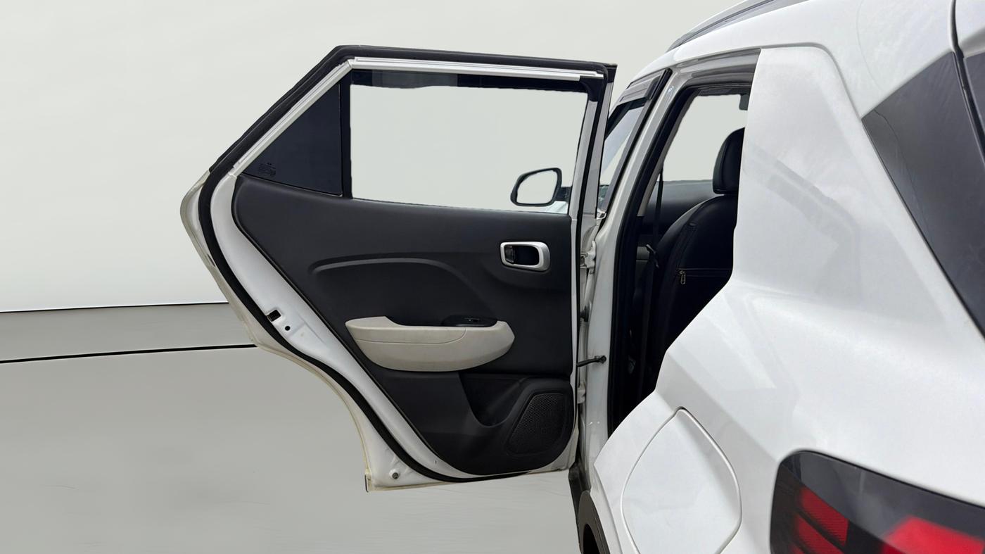 2024 Hyundai VENUE S (O) Plus 1.2 Petrol , Petrol, Manual, 38,084 km, LHS Rear Door