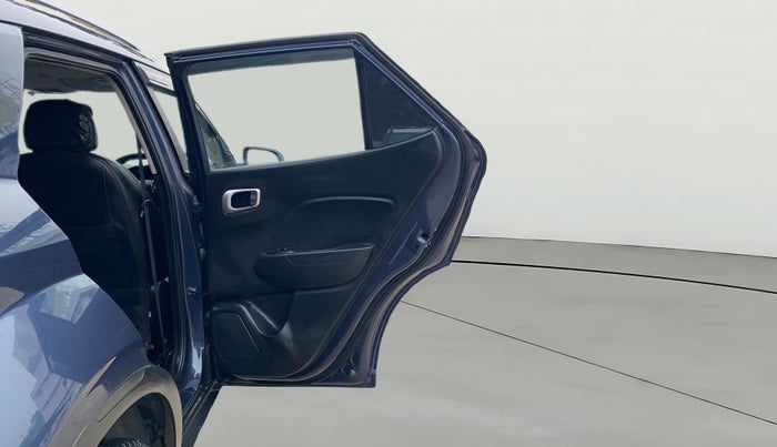 2021 Hyundai VENUE SX 1.5 CRDI, Diesel, Manual, 17,812 km, RHS Rear Door