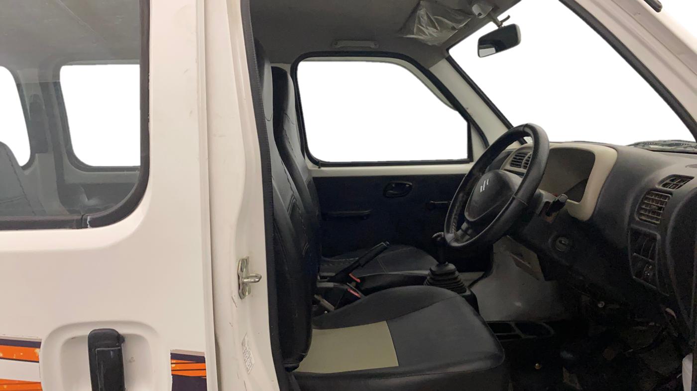 2019 Maruti Eeco 7 STR, Petrol, Manual, 70,087 km, Right Side Front Door Cabin