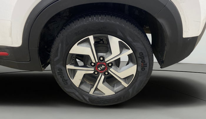 2020 KIA SONET GTX PLUS 1.5 AT, Diesel, Automatic, 75,959 km, Left Rear Wheel