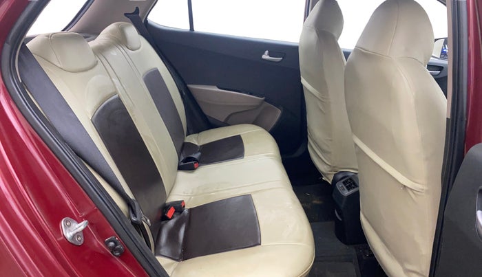 2016 Hyundai Grand i10 SPORTZ 1.2 KAPPA VTVT, Petrol, Manual, 28,348 km, Right Side Rear Door Cabin