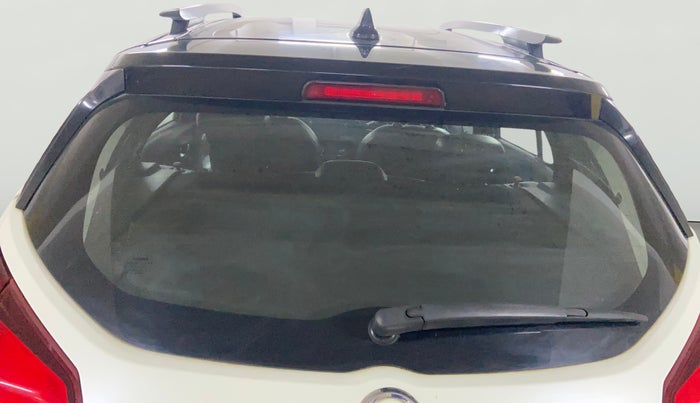 2019 Nissan Kicks XV PREMIUM (O) DIESEL, Diesel, Manual, 1,39,290 km, Rear Windshield