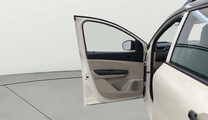 2024 Renault TRIBER RXL Limited Edition, Petrol, Manual, 4,849 km, LHS Front Door