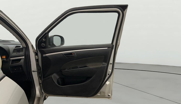 2014 Maruti Swift LXI (O), Petrol, Manual, 67,208 km, RHS Front Door