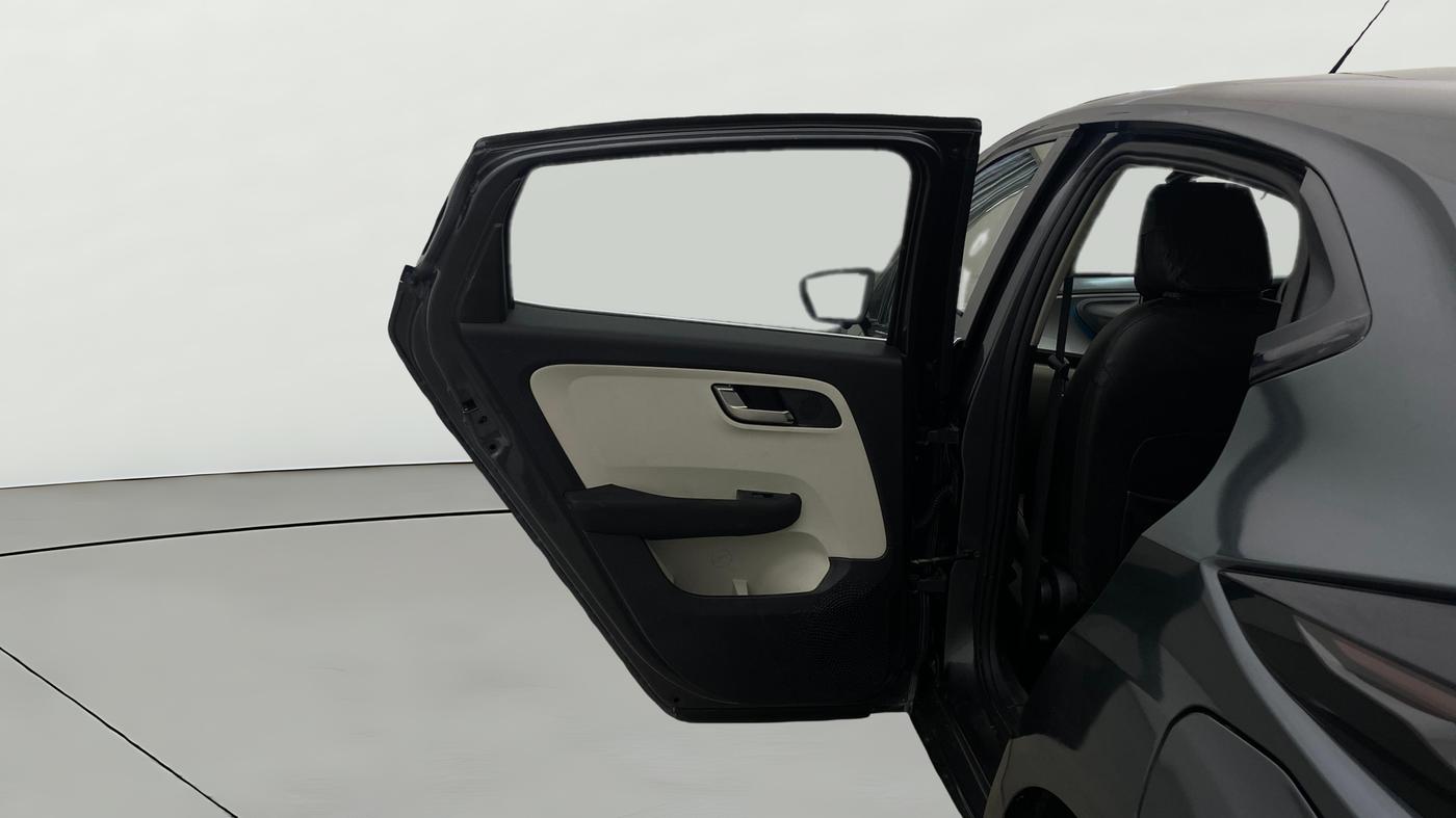 2021 Tata ALTROZ XZ PETROL, Petrol, Manual, 20,070 km, LHS Rear Door