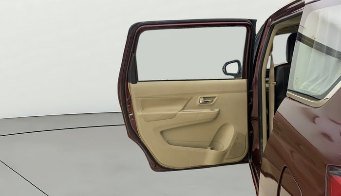 2022 Maruti Ertiga ZXI  CNG, CNG, Manual, 51,523 km, LHS Rear Door