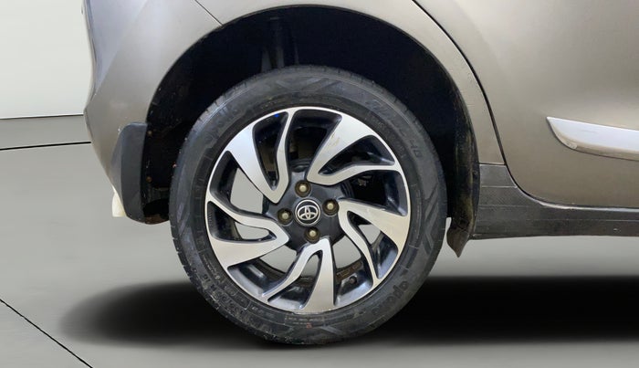 2021 Toyota Glanza V, Petrol, Manual, 39,544 km, Right Rear Wheel