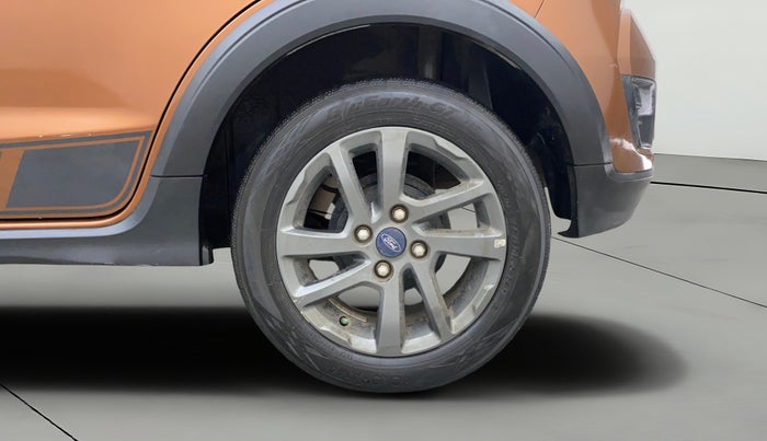 2020 Ford FREESTYLE TITANIUM PLUS 1.2 PETROL, Petrol, Manual, 1,17,947 km, Left Rear Wheel