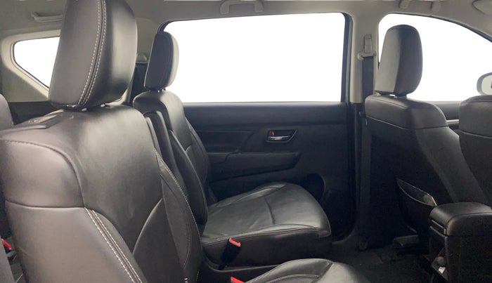 2021 Maruti XL6 ALPHA MT, Petrol, Manual, 54,293 km, Right Side Rear Door Cabin