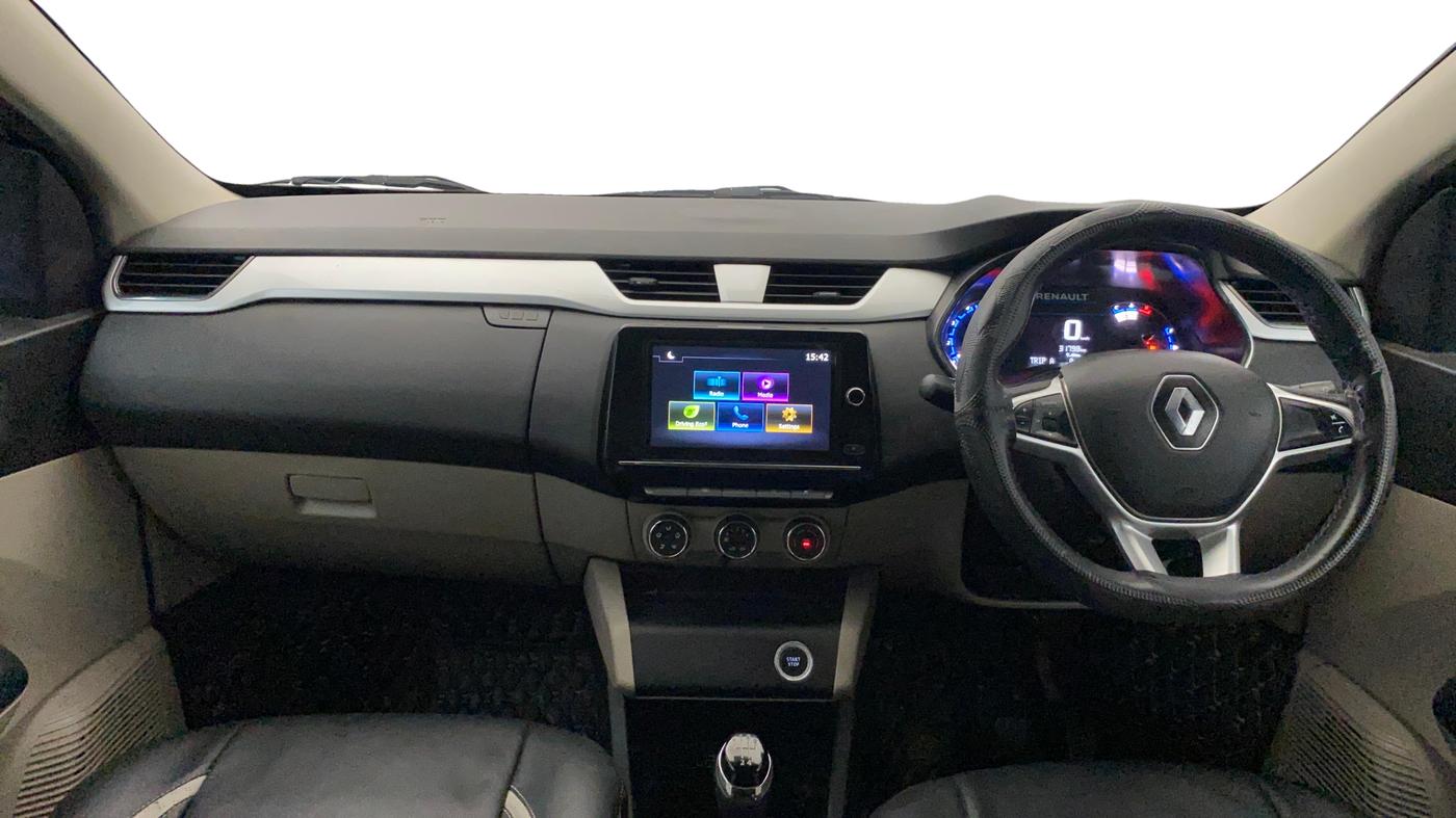 2023 Renault TRIBER RXZ, Petrol, Manual, 31,792 km, Dashboard