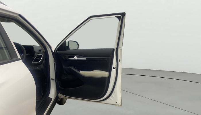 2022 KIA SELTOS HTK PLUS 1.5 DIESEL IMT, Diesel, Manual, 18,945 km, RHS Front Door