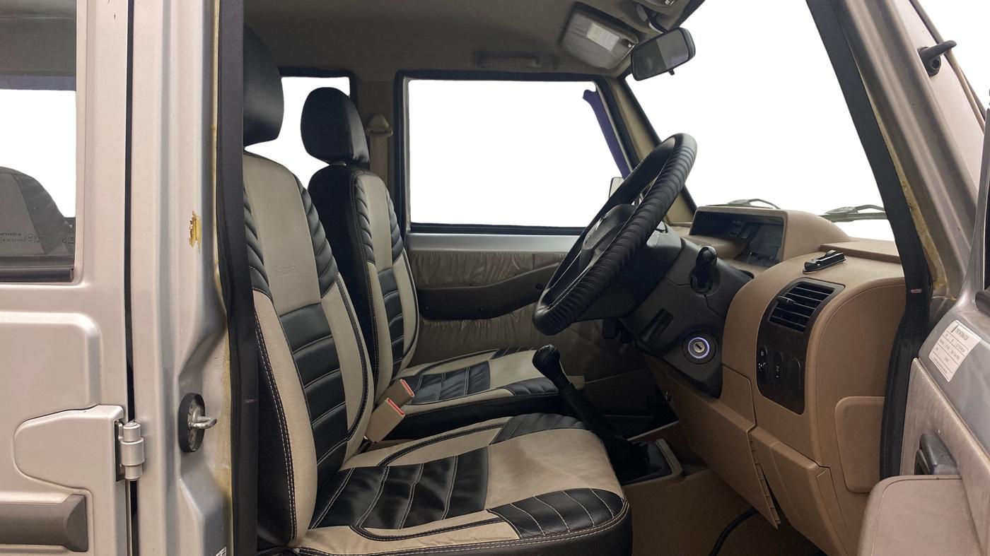 2023 Mahindra Bolero B6 (O), Diesel, Manual, 51,690 km, Right Side Front Door Cabin