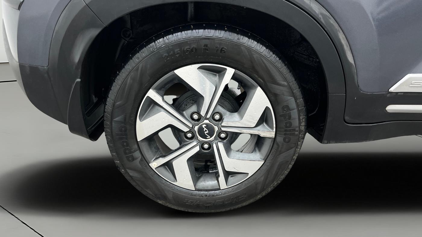 2021 KIA SONET HTX 1.5, Diesel, Manual, 48,554 km, Right Rear Wheel