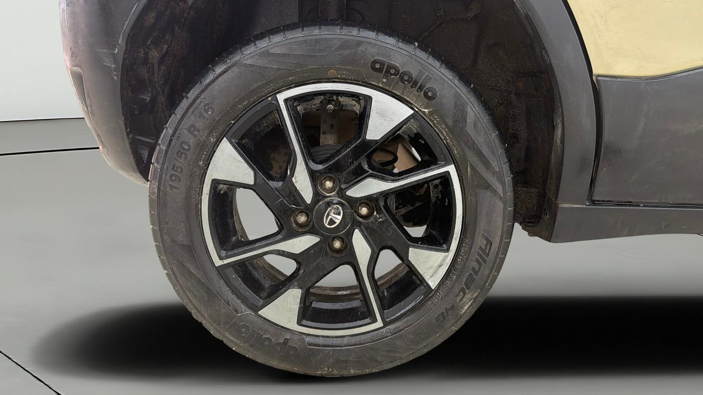 2022 Tata PUNCH CREATIVE 1.2 AMT KAZIRANGA EDITION , Petrol, Automatic, 28,316 km, Right Rear Wheel