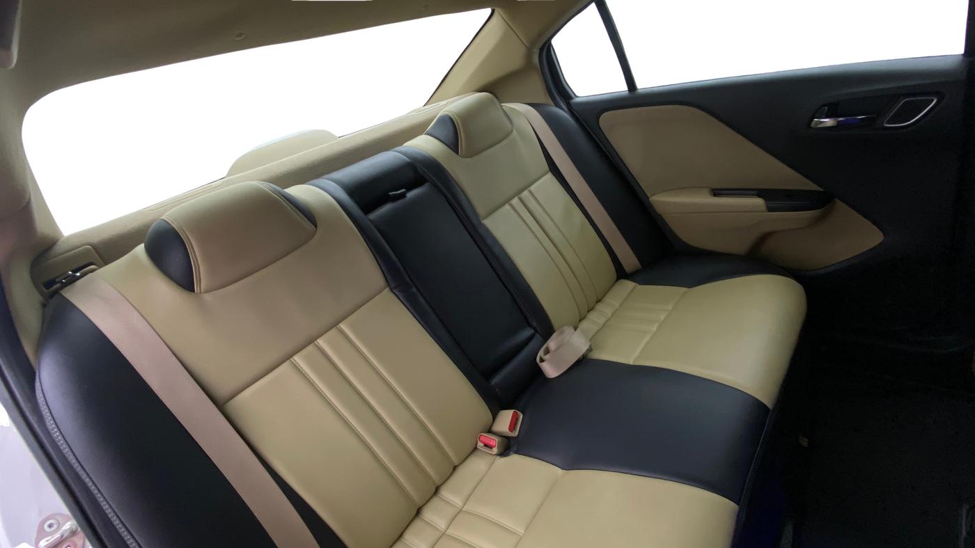 2021 Honda City 1.5L I-VTEC V MT 4TH GEN, Petrol, Manual, 35,849 km, Right Side Rear Door Cabin