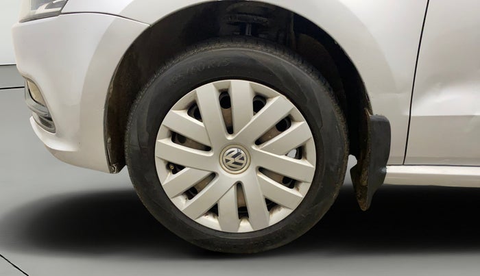 2016 Volkswagen Polo COMFORTLINE 1.2L, Petrol, Manual, 61,596 km, Left Front Wheel