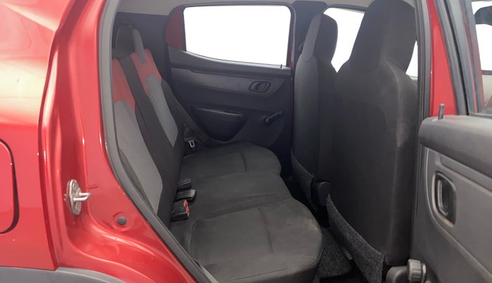 2016 Renault Kwid RXT 0.8 (O), Petrol, Manual, 32,225 km, Right Side Rear Door Cabin