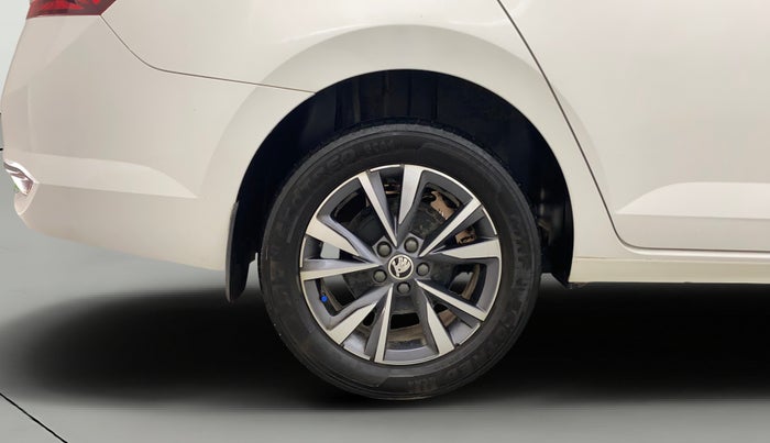 2022 Skoda SLAVIA STYLE 1.0L TSI MT, Petrol, Manual, 27,130 km, Right Rear Wheel