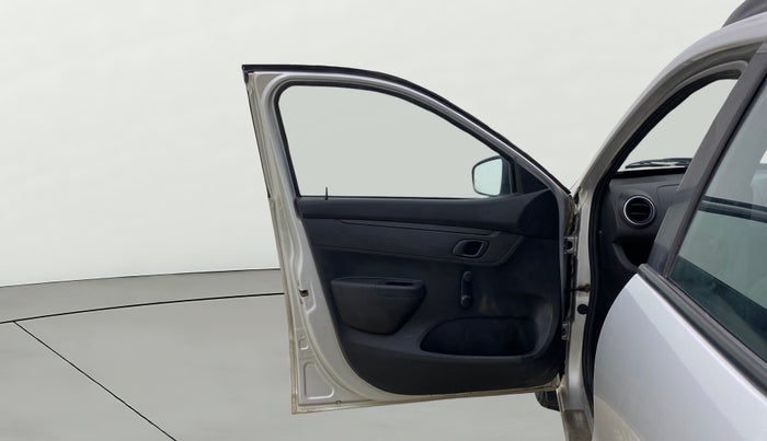 2017 Renault Kwid RXL, Petrol, Manual, 1,02,238 km, LHS Front Door