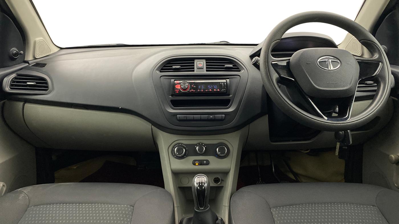 2019 Tata Tiago XE PETROL, Petrol, Manual, 43,686 km, Dashboard