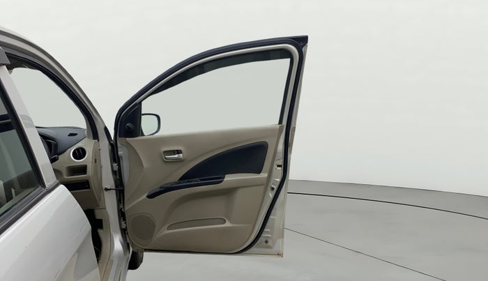 2016 Maruti Celerio VXI, Petrol, Manual, 1,44,177 km, RHS Front Door