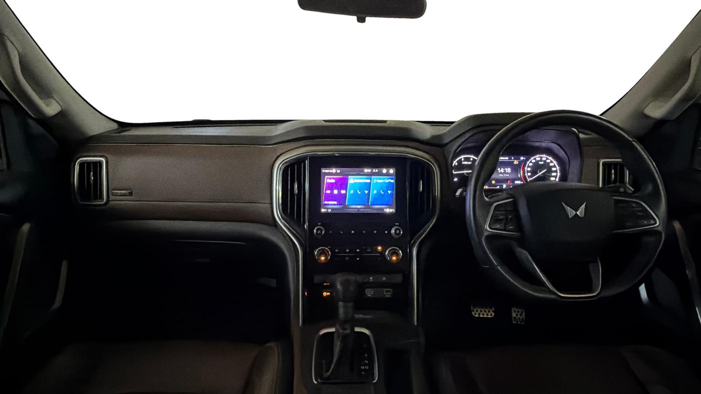 2023 Mahindra SCORPIO-N Z8 PETROL AT 7 STR, Petrol, Automatic, 21,523 km, Dashboard